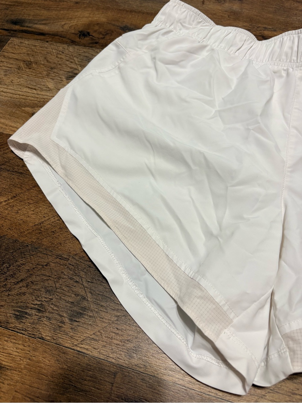 Athletic Works Women’s White Running Shorts Size L 12/14 Athletic Activewear - Picture 4 of 5